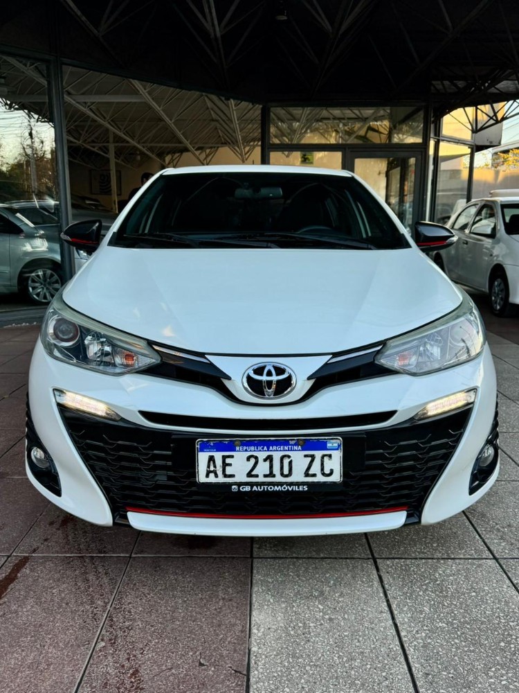 Toyota Yaris S — foto 2